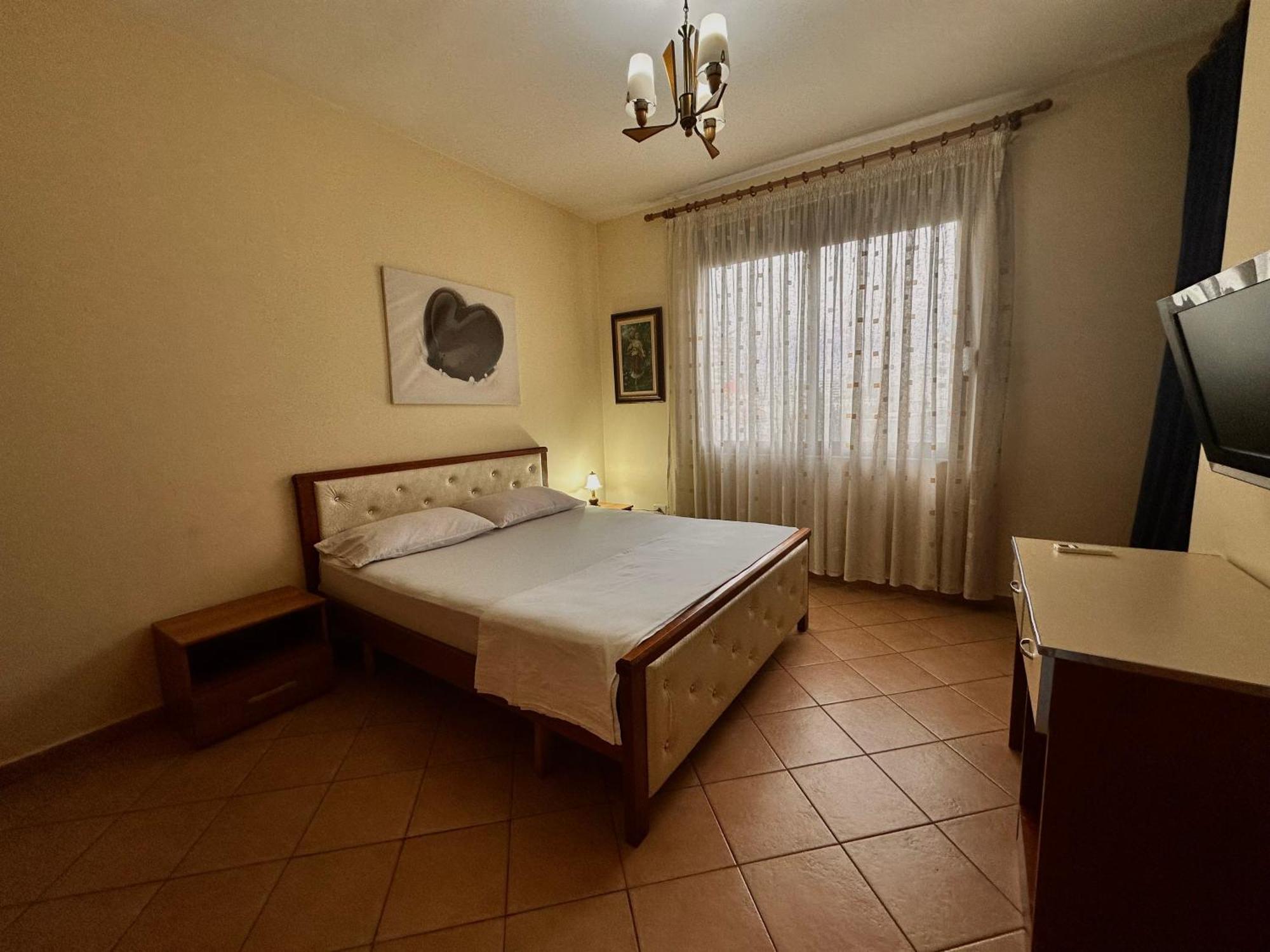 Appartamento Grande House Tirana Esterno foto