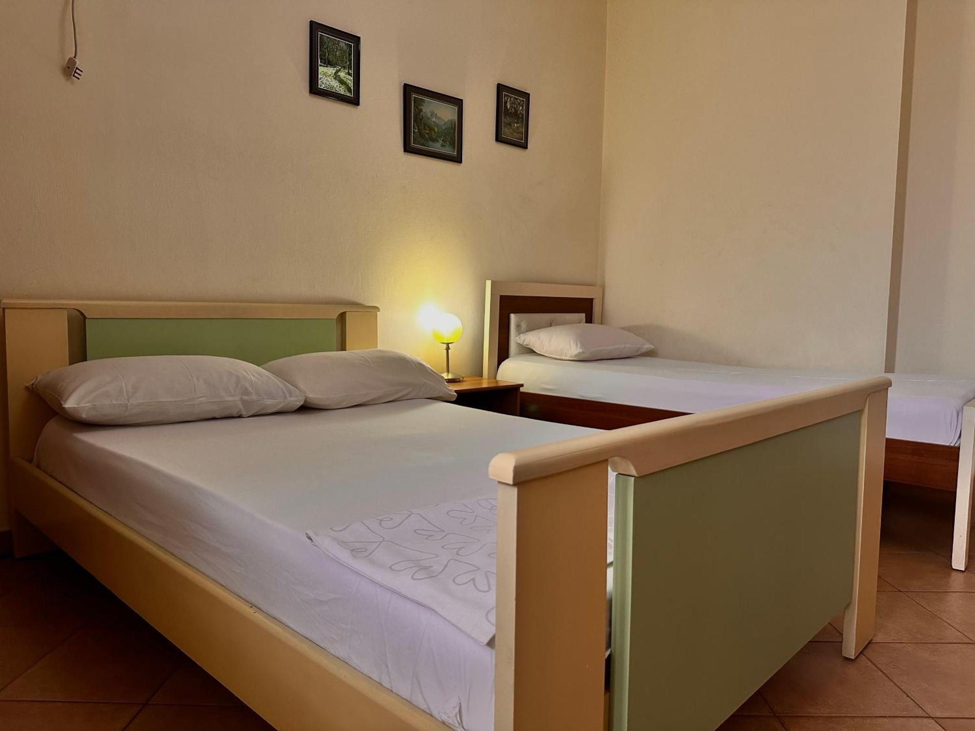 Appartamento Grande House Tirana Esterno foto
