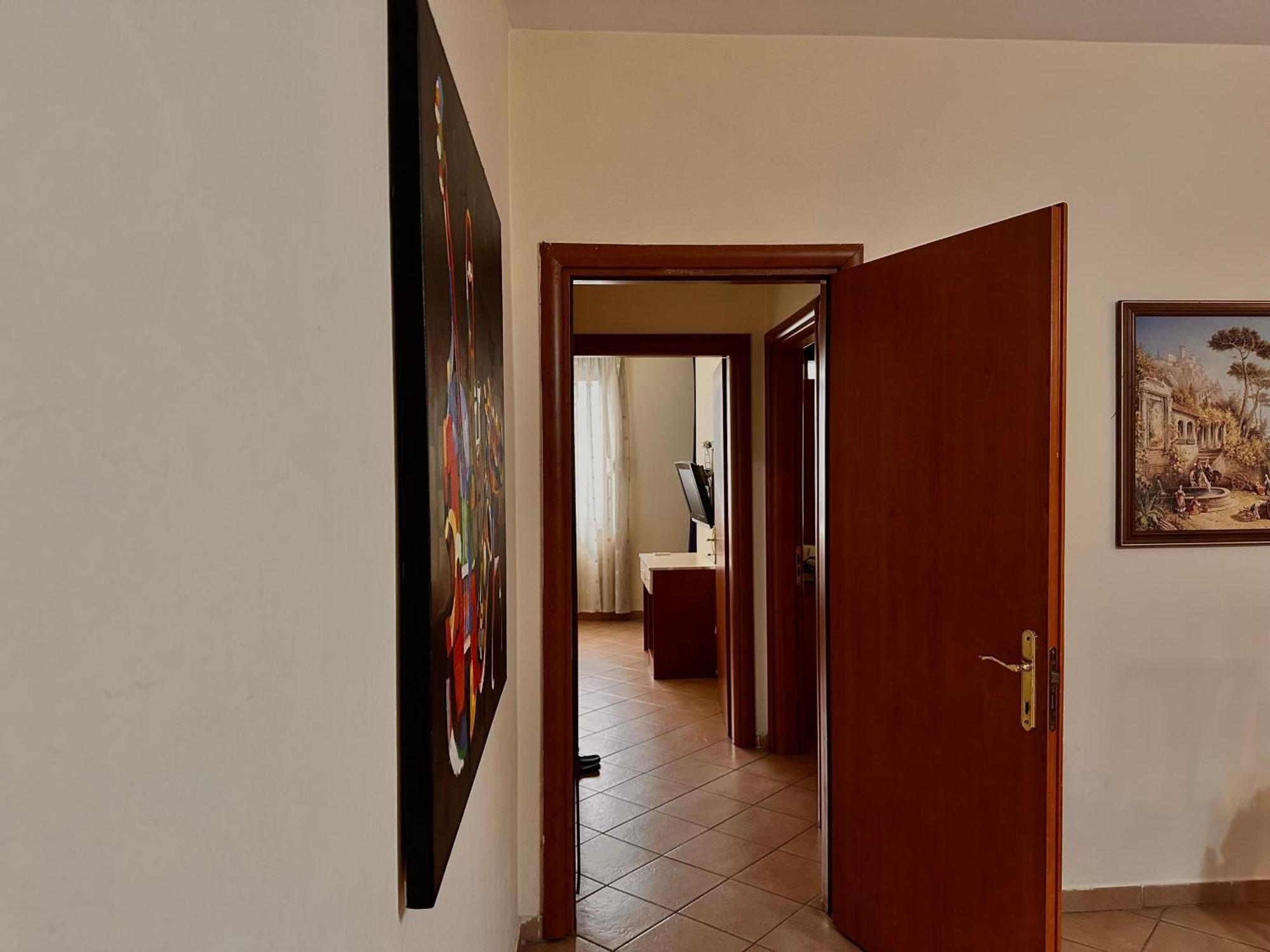 Appartamento Grande House Tirana Esterno foto