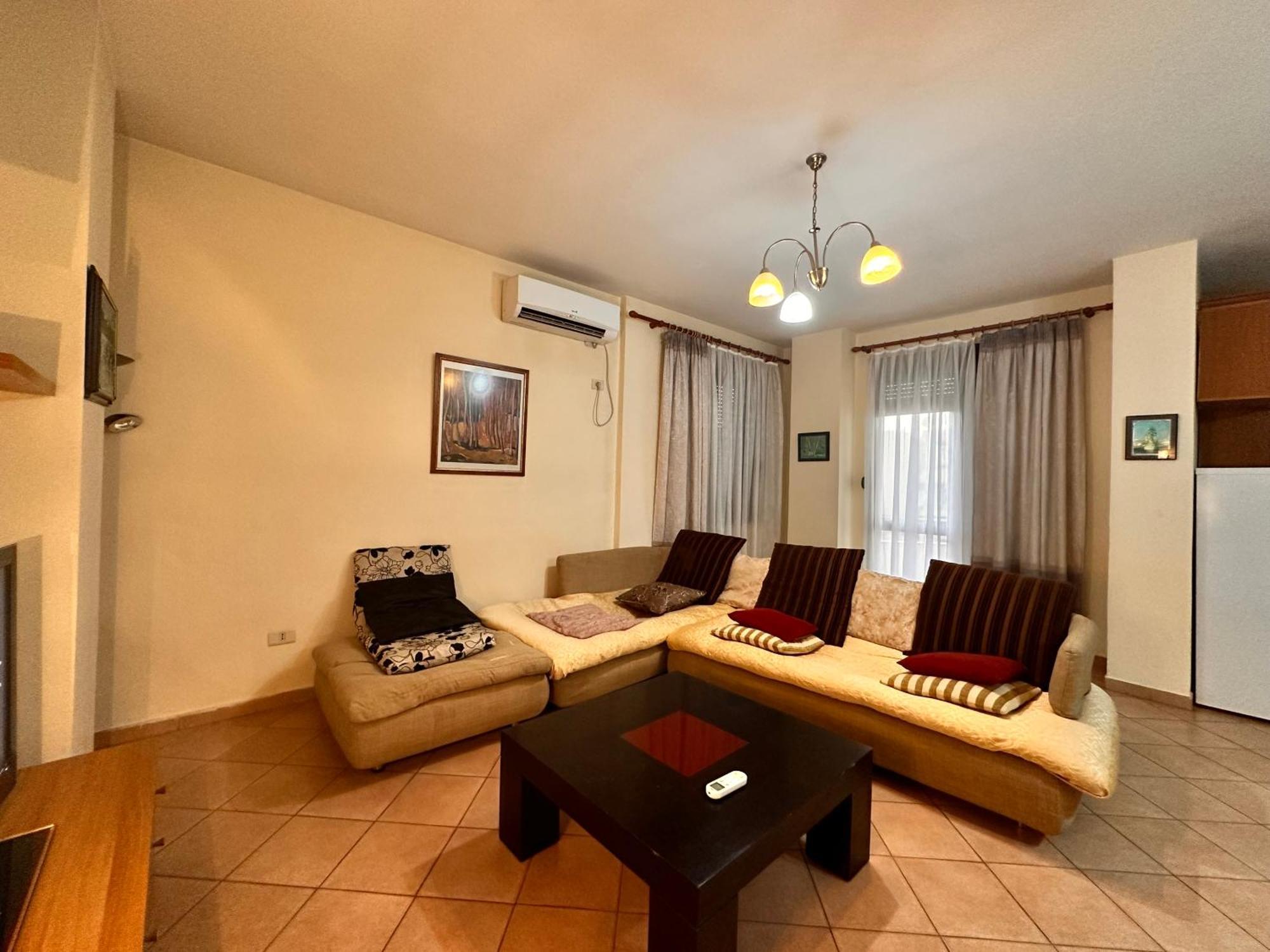 Appartamento Grande House Tirana Esterno foto